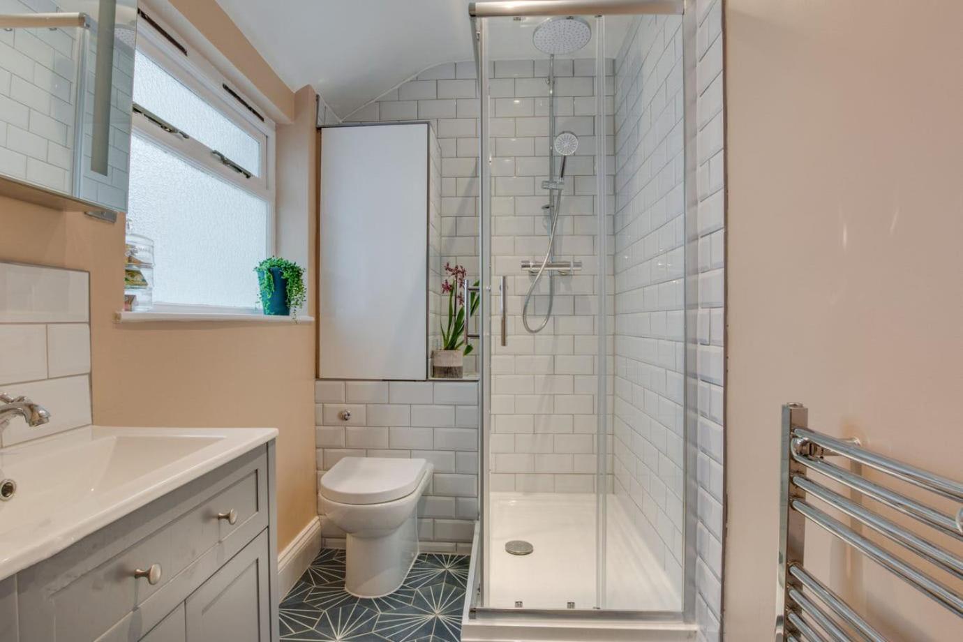 Central Brighton Flat, 3 Bedrooms, Sleeps 6, Close To Shops And Beach Екстериор снимка