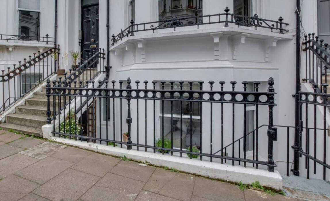 Central Brighton Flat, 3 Bedrooms, Sleeps 6, Close To Shops And Beach Екстериор снимка
